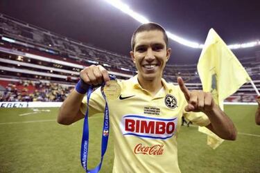 Chivas se llena de jugadores que pasaron por sus acérrimos rivales