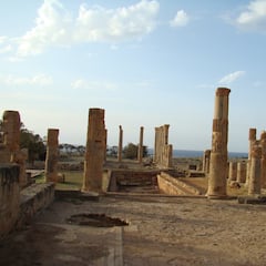 Arqueólogos descubren una misteriosa máscara en un antiguo crisol de culturas en Libia