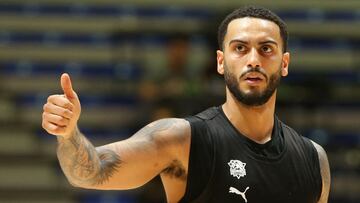 Markus Howard, escolta del Baskonia, ante el Maccabi Tel Aviv.