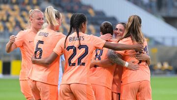 Netherlands' players celebrate scoring their team's second goal during the friendly football match between the Netherlands and Belgium at The Parkstad Limburg Stadium in Kerkrade on July 2, 2023. The Orange Lionesses are preparing for the World Cup in Australia and New Zealand. (Photo by Gerrit van Keulen / ANP / AFP) / Netherlands OUT