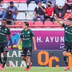 Santos debuta goleando de visitante al Necaxa