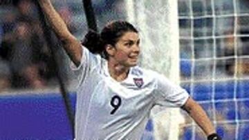 <B>MIA HAMM</B>. Tiene 31 años y afronta el penúltimo reto de su carrera, que se apagará en Atenas el próximo agosto.