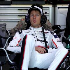 Hartley y su libro de 50 páginas para pilotar el Toro Rosso