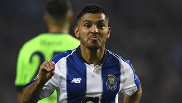 Jesús Manuel Corona celebrando un gol en la temporada 2018-2019.