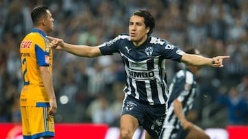 Efraín no entraba en planes de Antonio Mohamed para el Clausura 2018 con Monterrey de la Liga MX, por lo que Juárez decidió que era momento de cambiar de aires y lo hizo yéndose a la MLS con Vancouver Whitecaps.