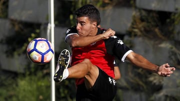 Diego Aguirre, en un entrenamiento con el Rayo Vallecano.