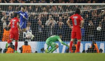 2-1. Eden Hazard celebró el segundo tanto.