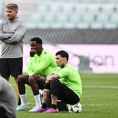 Chimy Ávila, en vilo