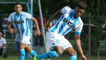 Mateo Casierra dejaría Racing antes de lo previsto