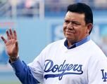 Dave Roberts manda mensaje personal a Fernando Valenzuela