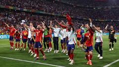 Los jugadores de la Selección celebran la victoria ante Francia y el pase a la final.