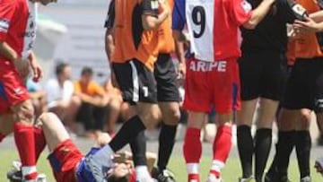 <b>INCIDENTES.</b> El partido tuvo momentos de tensión.