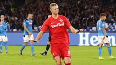 Haland hizo un gesto que record&oacute; al de Cristiano en el Camp Nou tras marcarle al N&aacute;poles en San Paolo.