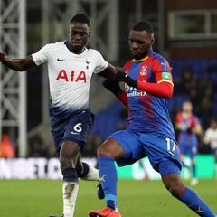 Davinson fue titular en la eliminación de Tottenham