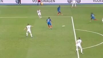 Iba para el golazo del año pero Mbappé falló lo imposible