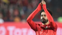 FILED - 06 July 2019, Egypt, Cairo: Egypt&#039;s Mohamed Salah greets supporters during the warm up prior to the start of the 2019 Africa Cup of Nations round of 16 soccer match between Egypt and South Africa at Cairo International Stadium. Egypt&#039;s h