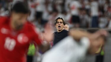 Turkey's coach Vincenzo Montella reacts during the 2026 FIFA World Cup qualifying football match between Georgia and Turkey in Tbilisi on September 4, 2025. (Photo by Giorgi ARJEVANIDZE / AFP)