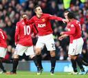 Rooney-Van Persie en un Manchester sin mediocampo