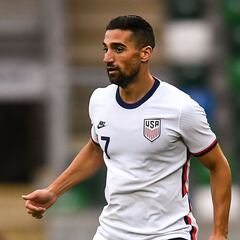 Sebastian Lletget se disculpa por insulto homofóbico en redes sociales