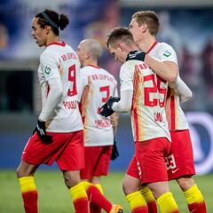 Olmo le planta cara al Bayern