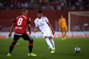 Casemiro y Salva Sevilla.