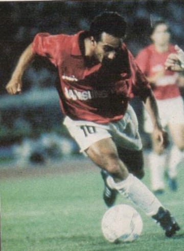 Un 5 de marzo de 1993, Universidad Cat&oacute;lica gole&oacute; 5-2 a San Jos&eacute; de Bolivia en la altura de Oruro. Rodrigo Barrera marc&oacute; un gol.