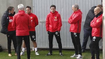 Marcelino, con su cuerpo técnico.