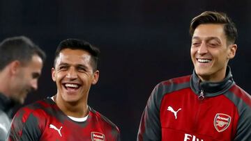 Alexis le dedica un mensaje y una foto a Özil: el alemán le responde en redes