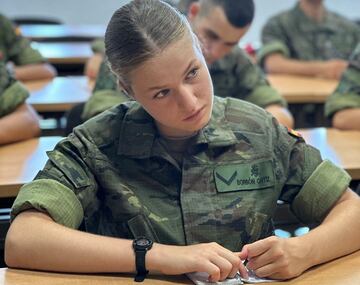 La Princesa Leonor en una de las clases en la Academia Militar de Zaragoza.