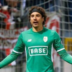 Guillermo Ochoa pide ir al Nápoles en compra definitiva