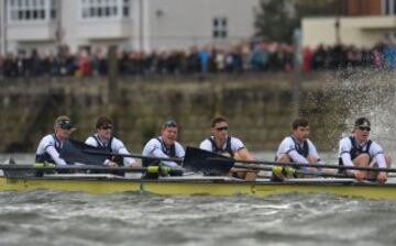 En hombres Cambridge consiguió su objetivo de romper la racha de tres victorias consecutivas de Oxford.