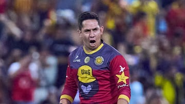 Felipe Lopez of Leones Negros during the final second leg match between Leones Negros de la UDG and Jaiba Brava de Tampico Madero as part of the Liga BBVA Expansion MX, Torneo Clausura 2025 at Jalisco Stadium on May 24, 2025 in Guadalajara, Jalisco, Mexico.