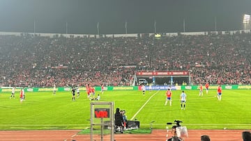 Rexona reaviva la pasión chilena con un homenaje a Eduardo Bonvallet durante el entretiempo de Chile vs. Argentina