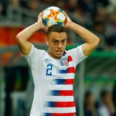 Sergiño Dest: "I want to win titles with USMNT"