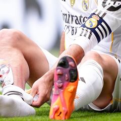 Real Madrid lose star player for a month with El Clásico on the horizon