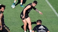 James Rodr&iacute;guez durante un entrenamiento con Real Madrid.
