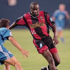 10 latinos que jugaron en equipos desaparecidos o que cambiaron de nombre en la MLS