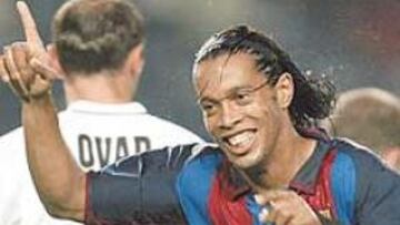 <b>CONTENTO.</B> Una de las bazas a favor del Barça para que siga Ronaldinho es que se encuentra a gusto.