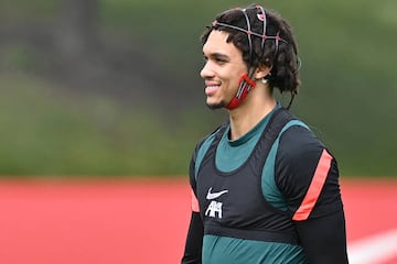 Imágenes del entrenamiento de Liverpool a tres días de jugar ante Real Madrid en la final de la Champions. Los Reds buscan su séptimo título en la Copa de Europa.