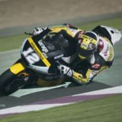 Gran segundo para Salom en la victoria con lío de Luthi