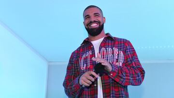 El seleccionador de Canadá, John Herdman, dijo que Alphonso Davies recibió un mensaje del cantante Drake y aseguró que quiere conocer a los jugadores.