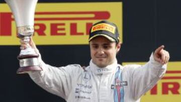 Felipe Massa celebra su tercera posici&oacute;n en el GP de Italia.