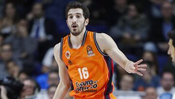 Guillem Vives, durante un partido con el Valencia Basket.