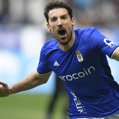 Toché y Domínguez consolidan al Oviedo en el playoff