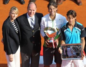 El romance de Rafa Nadal con Montecarlo siguió en 2011. Se daba una nueva final española, esta vez ante David Ferrer. El manacorí ganó por 6-4, 7-5.