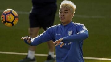 Adalberto Pe&ntilde;aranda durante un entrenamiento con el M&aacute;laga.