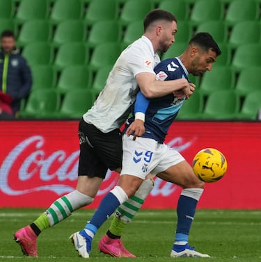 Defensa. Manu Hernando (Racing de Santander)
