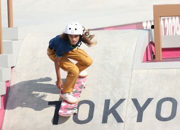 Con tan solo 13 años, también, consiguió la medalla de plata. En las eliminatorias fue de menos a más y en la final se mantuvo a un alto niel de principio a fin. Buenas runs para empezar, fallo en el primer Best Trick y luego, en el tercero, tiraría un Feeblegrind que la metería primera, posición que consolidaría con un Bs Lipslide pero que perdería en favor de Momiji en el penúltimo truco. En el último necesitaba un 3.24 y falló. Espectacular actuación en el Urban Sports Park de Ariake (Japón).