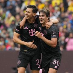 Colombia, Argentina y Brasil comandan el once latino de la Semana 9