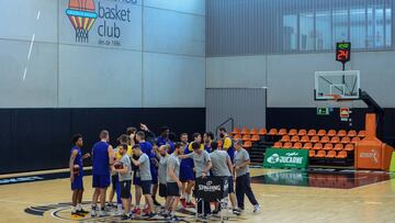 Los jugadores del Herbalife Gran Canaria, durante un entrenamiento en L'Alqueria.
